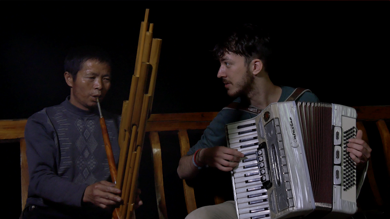 UN VOYAGE EN ACCORDÉONISTAN