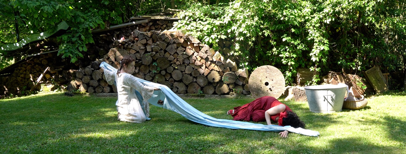 LA LUNA, LUNA. EL RÍO, RÍO